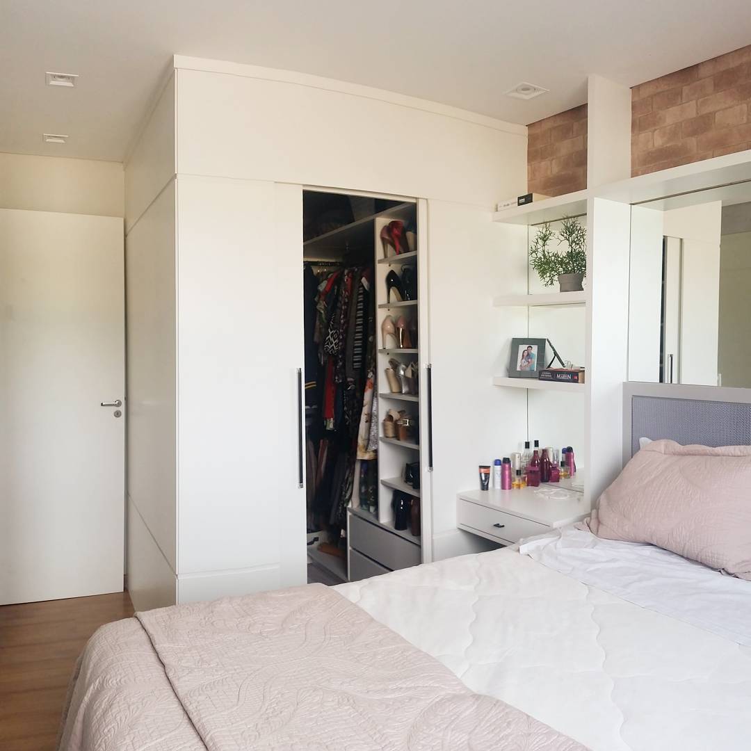 Como fazer um closet no quarto de casal pequeno Quarto Com Closet 50 Projetos Para Planejar O Seu Dicas Decor