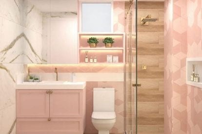 banheiro rosa e amadeirado