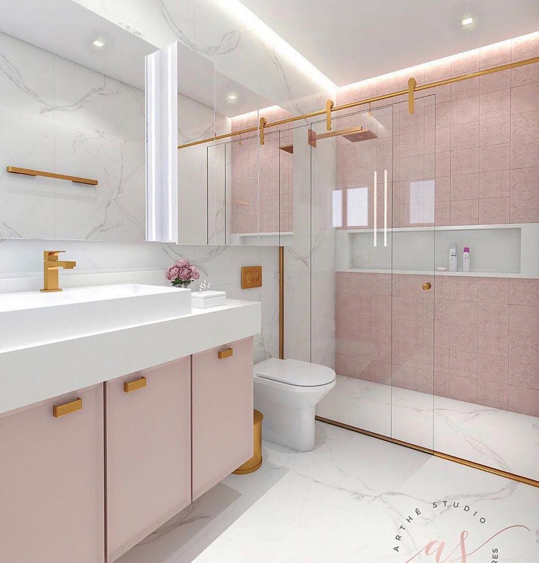 banheiro rosa e branco