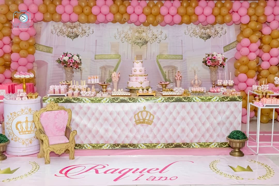 decoração festa princesa rosa e branco e dourado